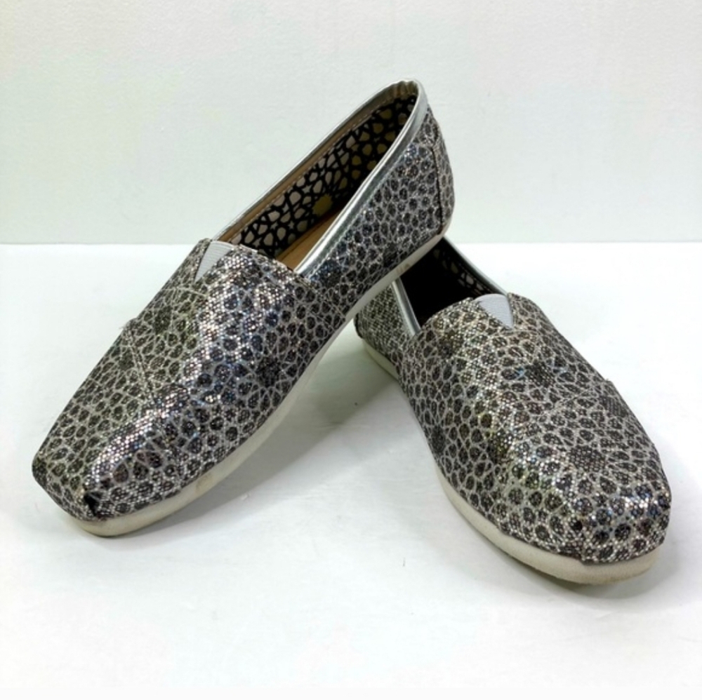 TOMS Women's Classic Silver Glitter Leopard Print Alpargata slip-on flats Sz 8